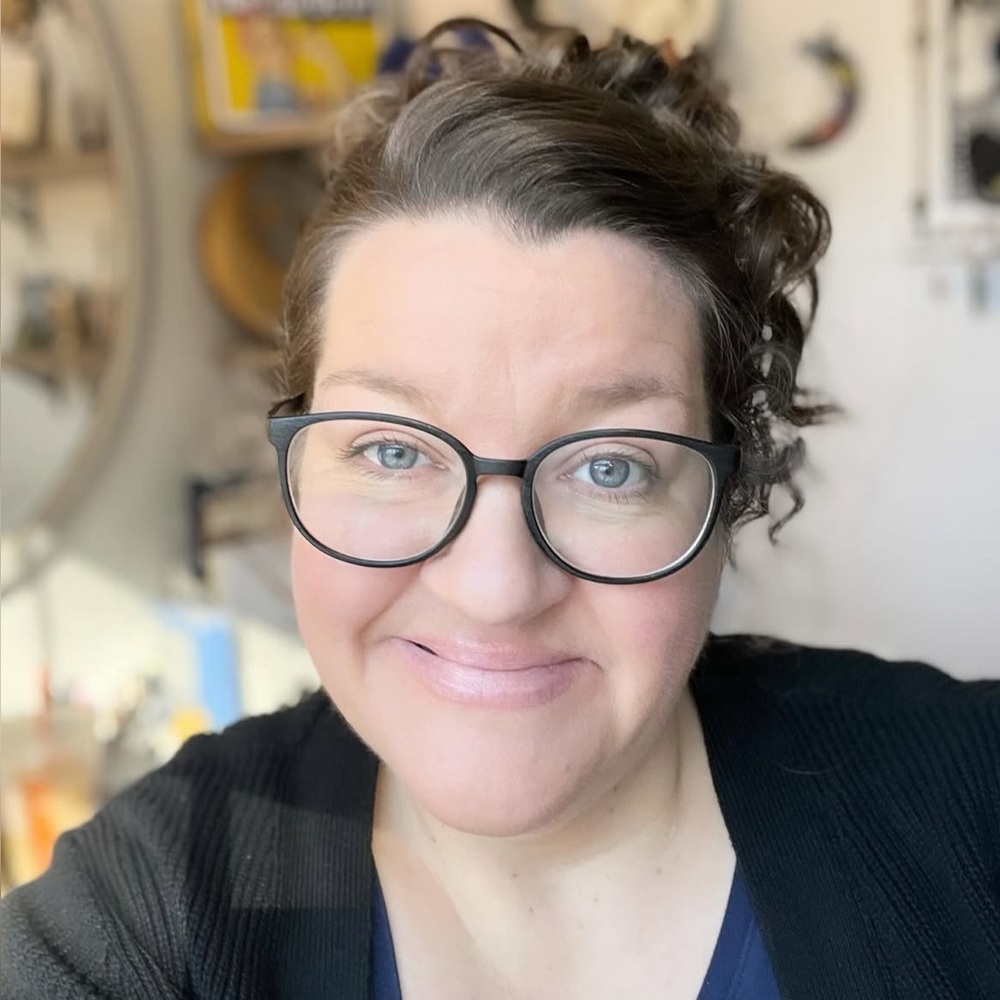 Meet your Posher, Peggy